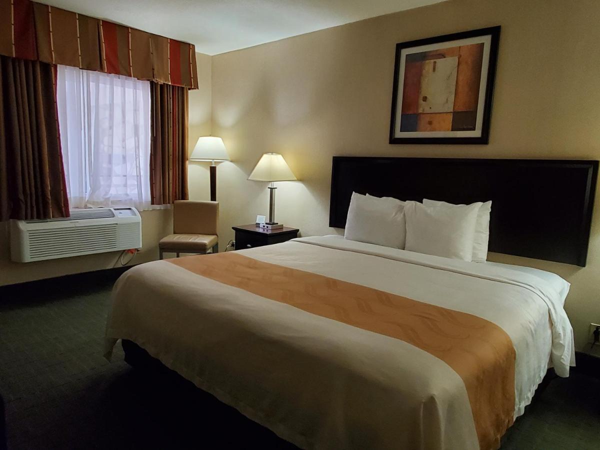 Quality Inn & Suites Anaheim At The Park Esterno foto