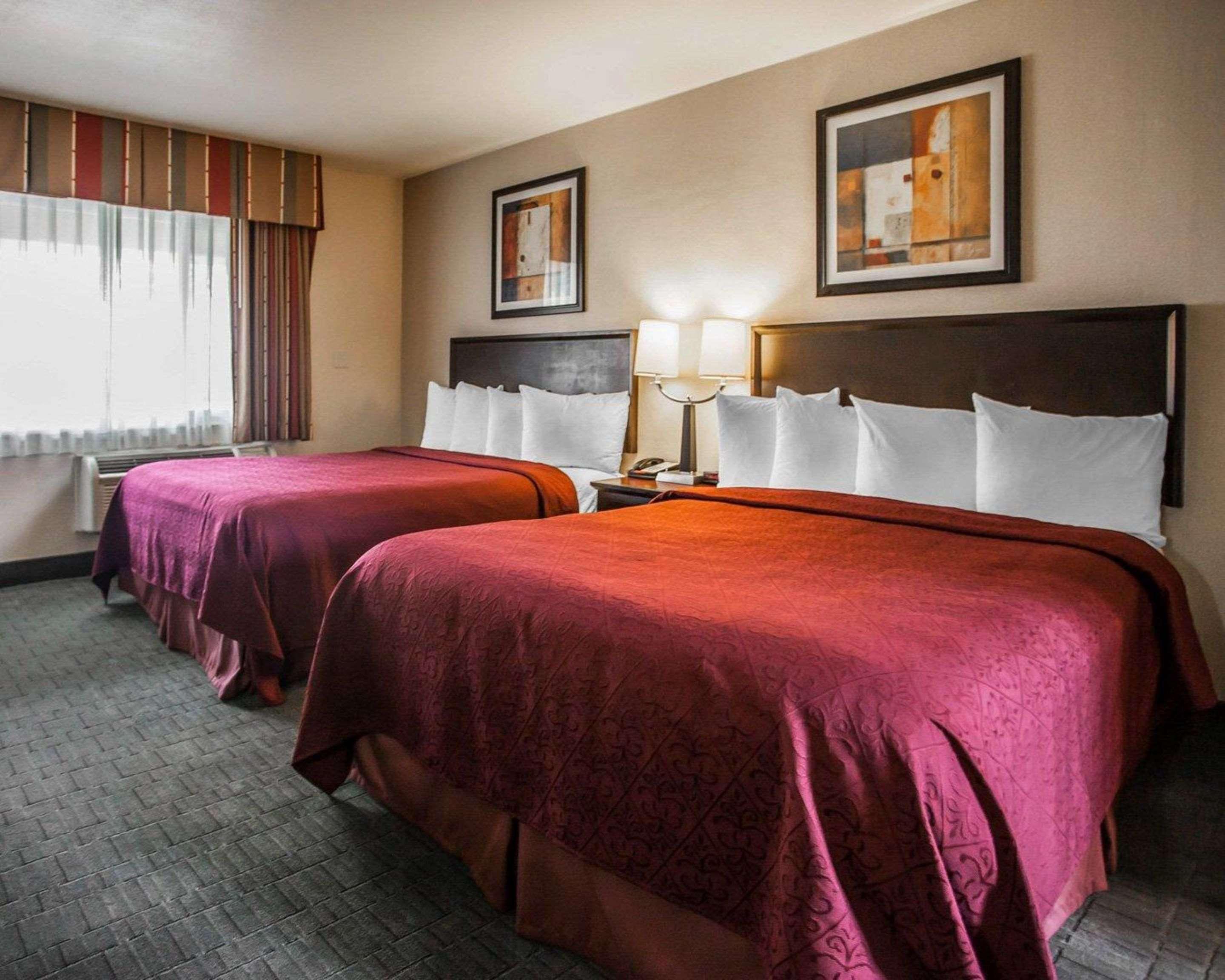 Quality Inn & Suites Anaheim At The Park Esterno foto