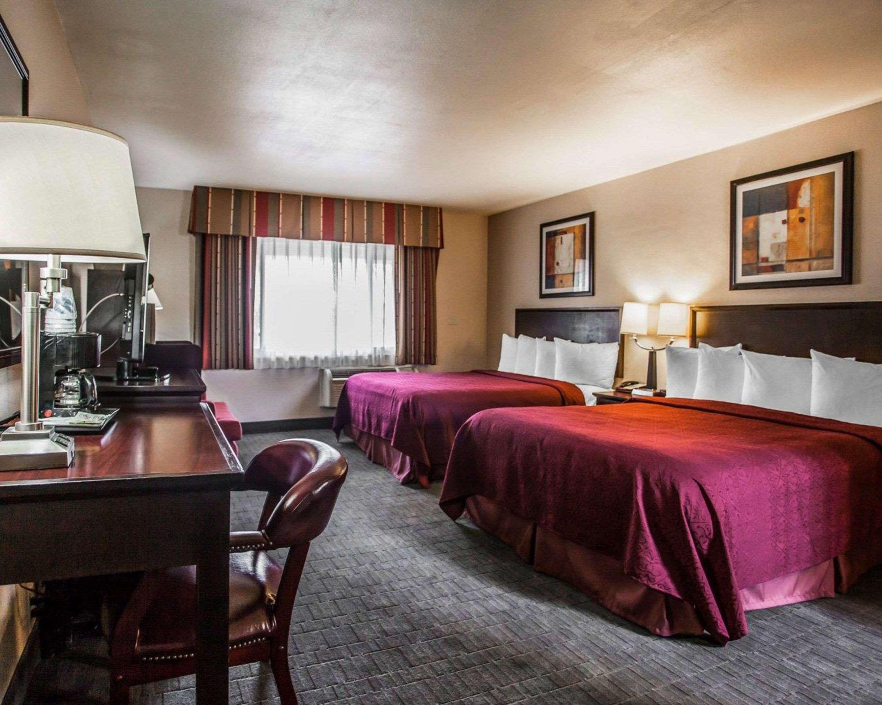 Quality Inn & Suites Anaheim At The Park Esterno foto