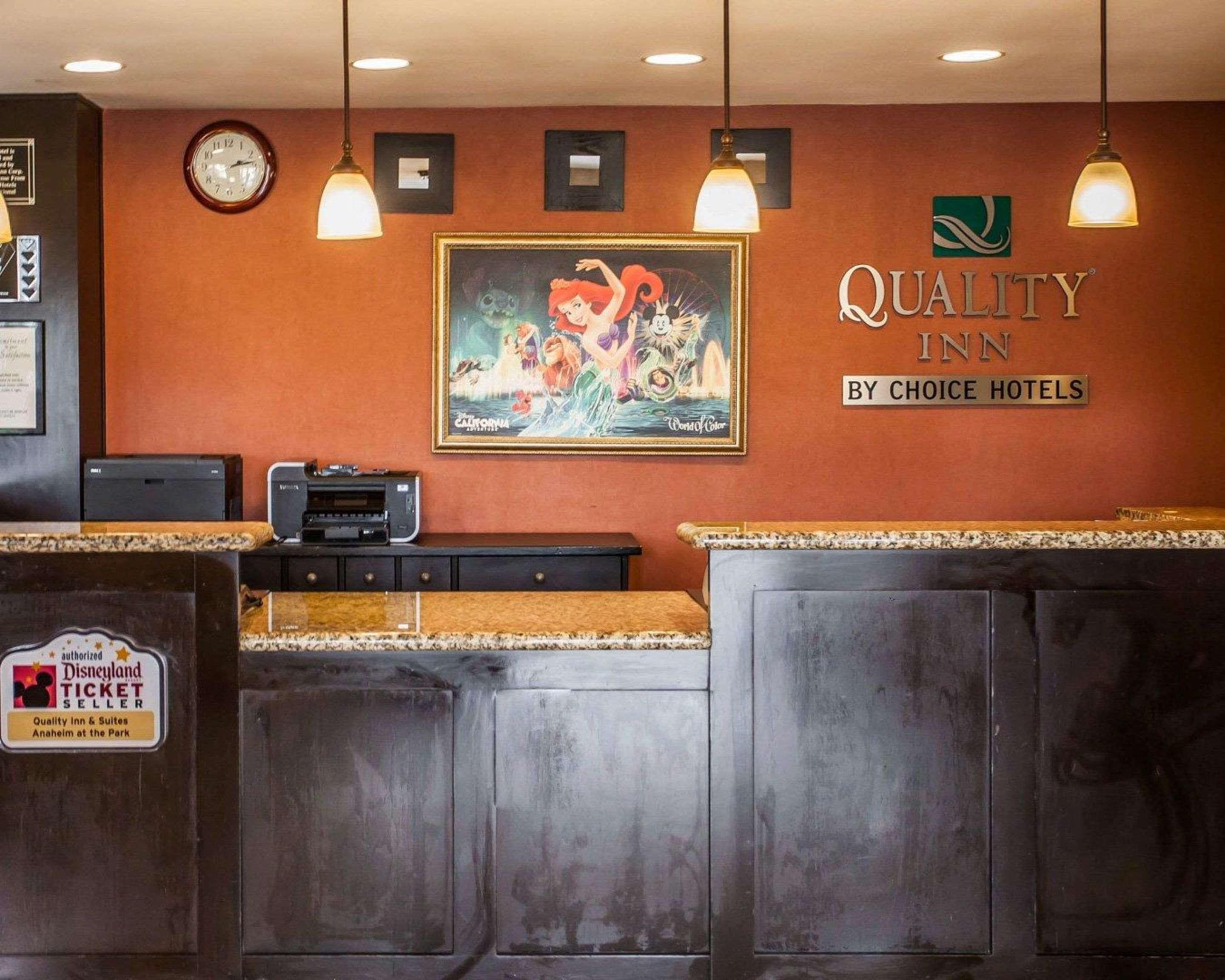Quality Inn & Suites Anaheim At The Park Esterno foto