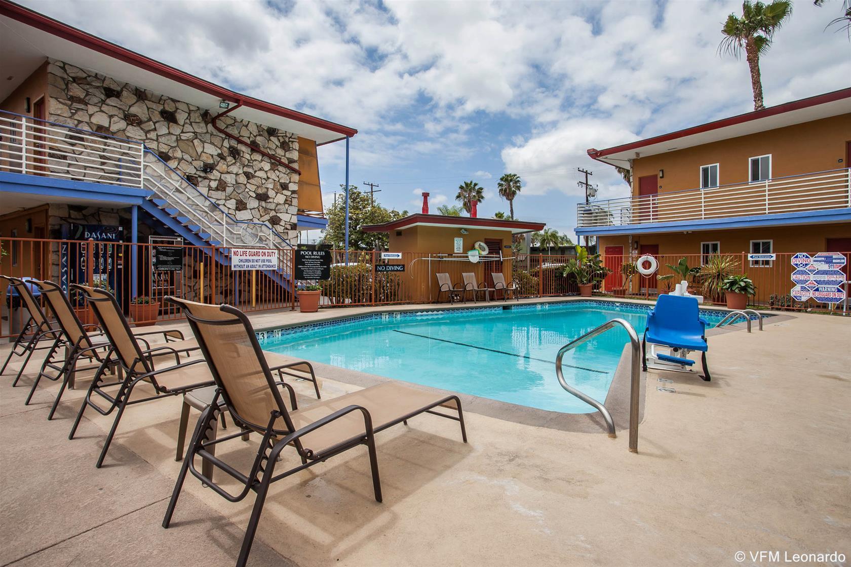 Quality Inn & Suites Anaheim At The Park Esterno foto