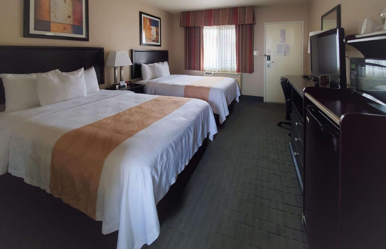 Quality Inn & Suites Anaheim At The Park Esterno foto