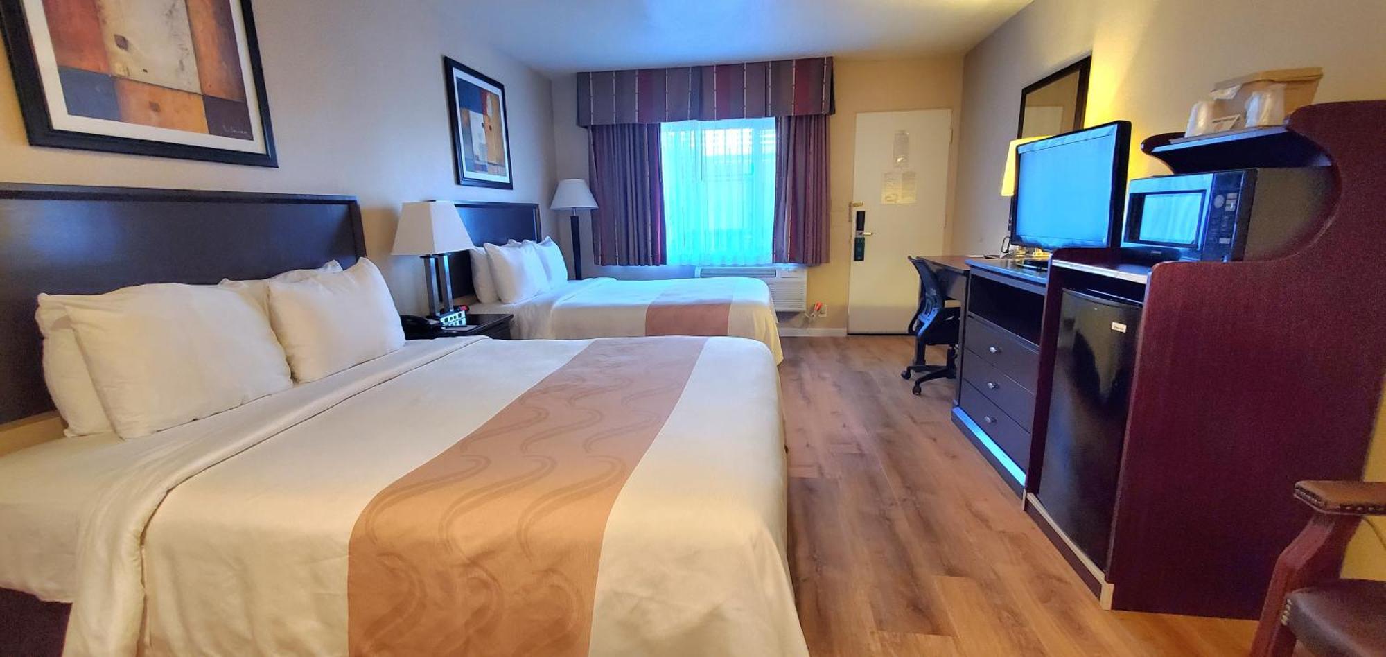 Quality Inn & Suites Anaheim At The Park Esterno foto