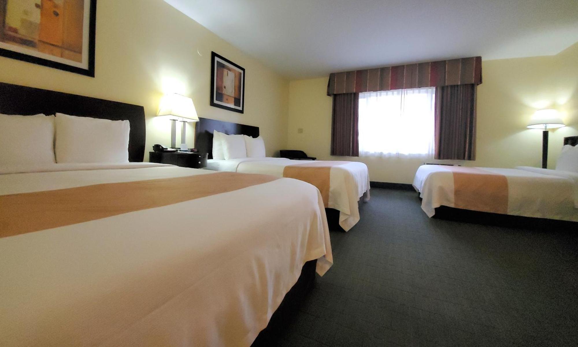 Quality Inn & Suites Anaheim At The Park Esterno foto